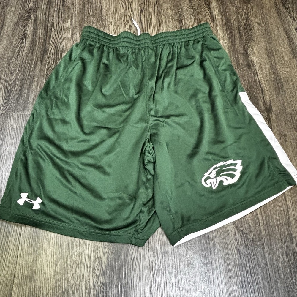 Under Armour UA Eagles Bills Eagles Chiefs Packers Football Shorts Size M - Picture 1 of 6